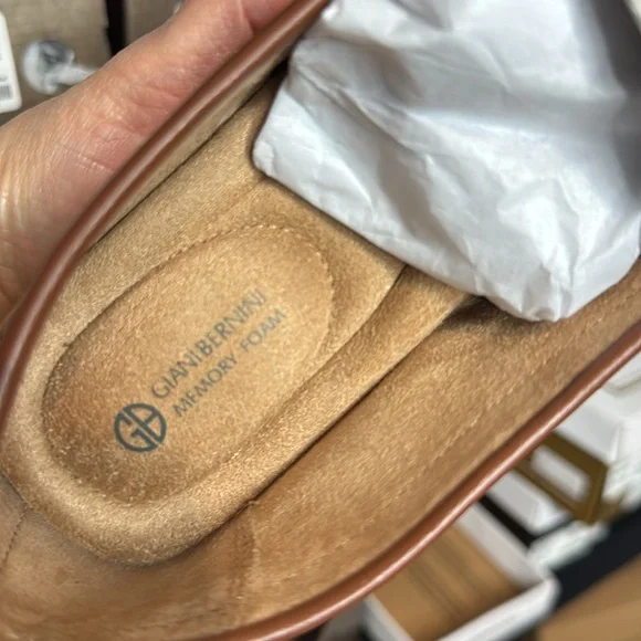 Giani Bernini Women's Dailyn Memory Foam Slip on Loafers Brown Logo Design - Picture 7 of 9